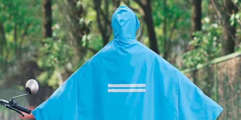 Lot De 4 Ponchos De Pluie D'urgence Réutilisables Avec 90 % De